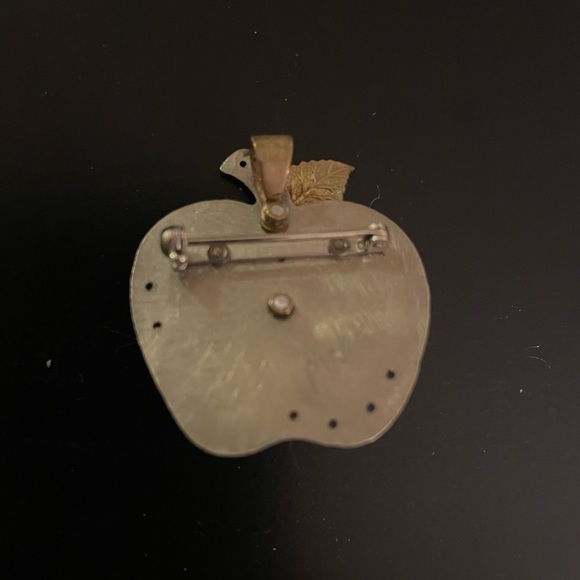 RARE Beth Piver Gold and Silver Apple Brooch - Picture 3 of 3